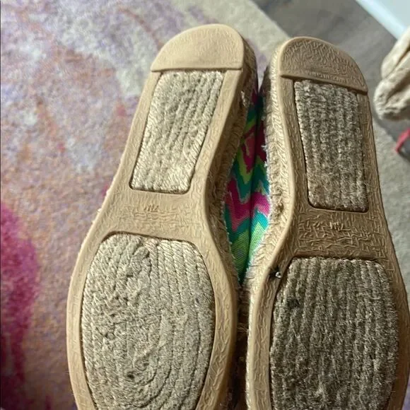 Colorful Zigzag Patterned Women's Flats by Elaine Turner. - Picture 3 of 6